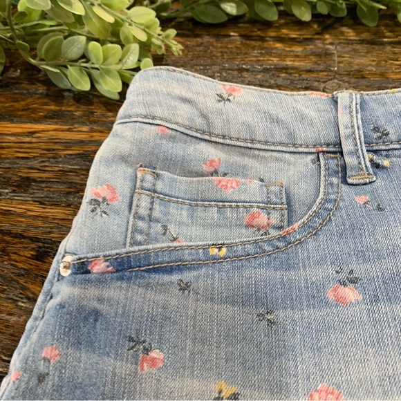 wild fable Pants - Cheeky High Waist Blue Jean Shorts Spandex Floral Cute 18 Frayed Wild Fable